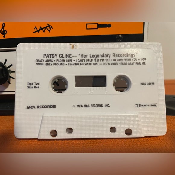Vintage Pasty Cline Her Legendary Recordings 1986 MCA Records Cassette Tape - Picture 4 of 4